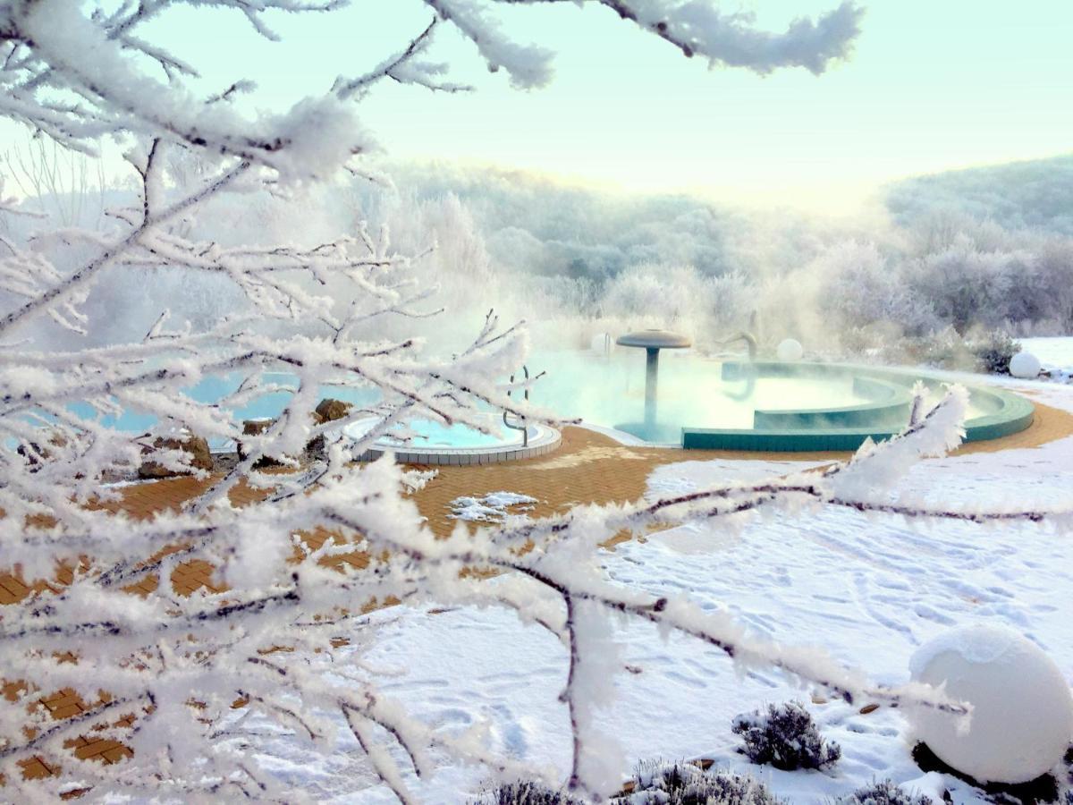 Hotel An Der Therme Bad Sulza Bagian luar foto