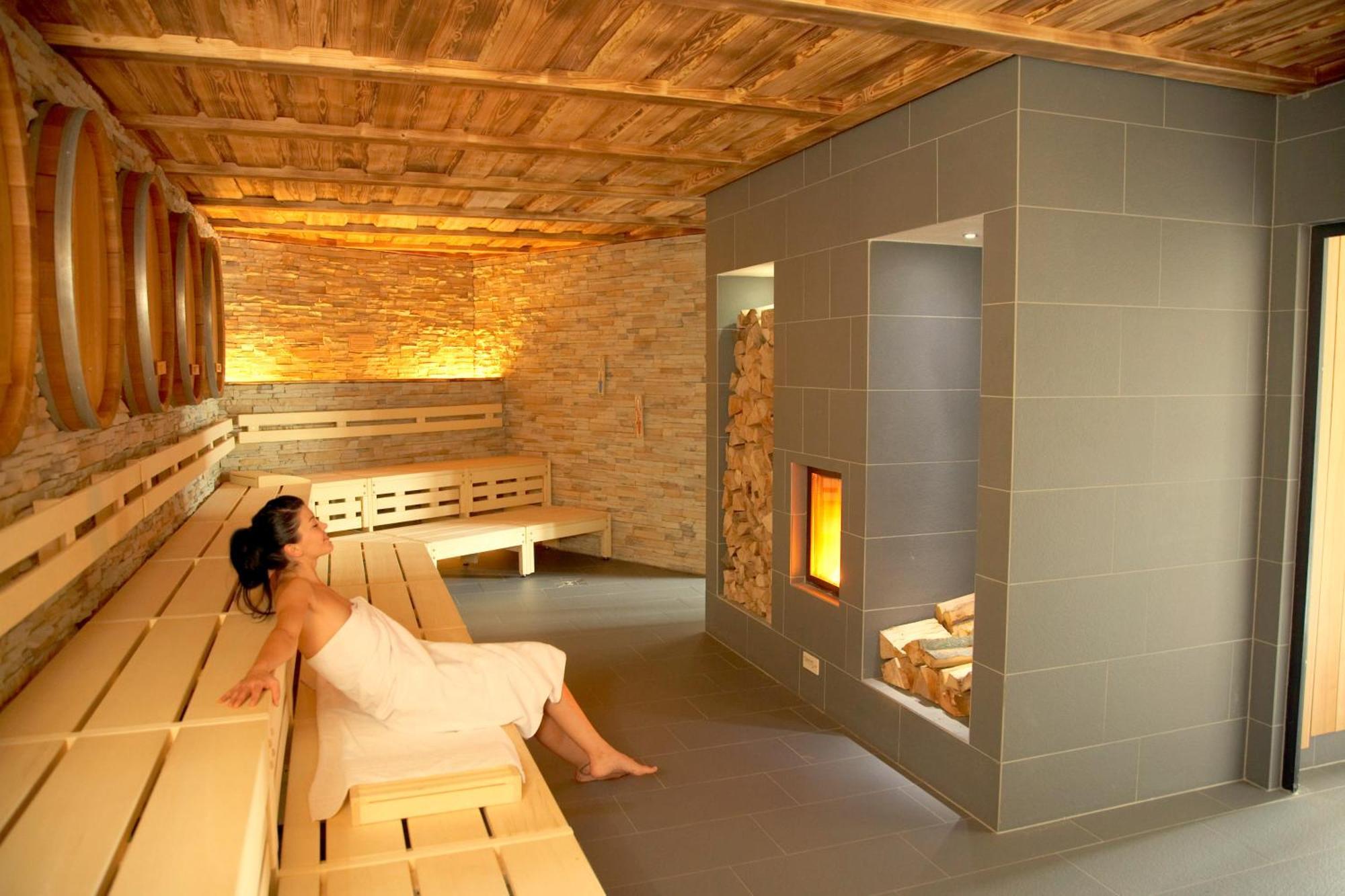 Hotel An Der Therme Bad Sulza Bagian luar foto
