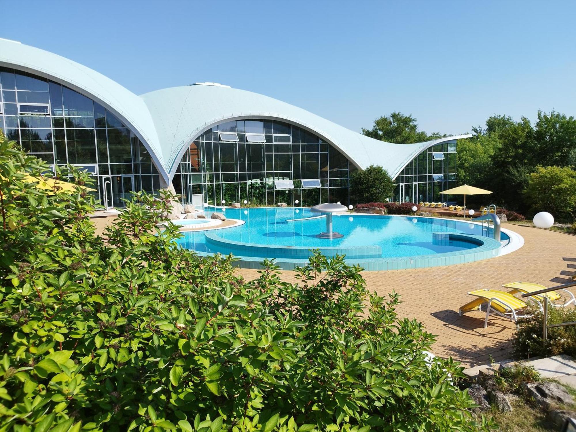 Hotel An Der Therme Bad Sulza Bagian luar foto
